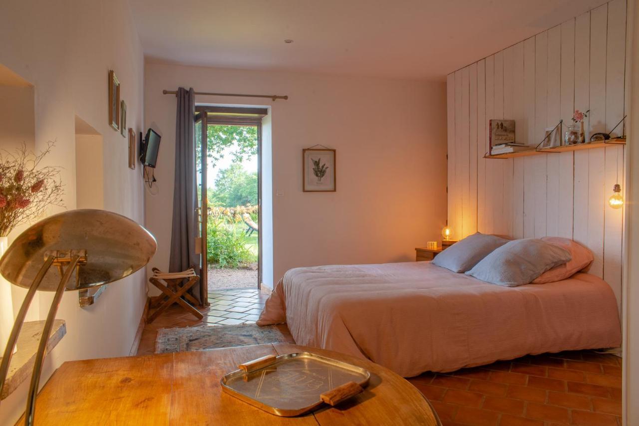 コロンジュ＝ラ＝ルージュ La Douce France Bed & Breakfast エクステリア 写真